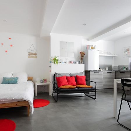 Charmant Studio, Au Coeur De La Ville De Риом Экстерьер фото