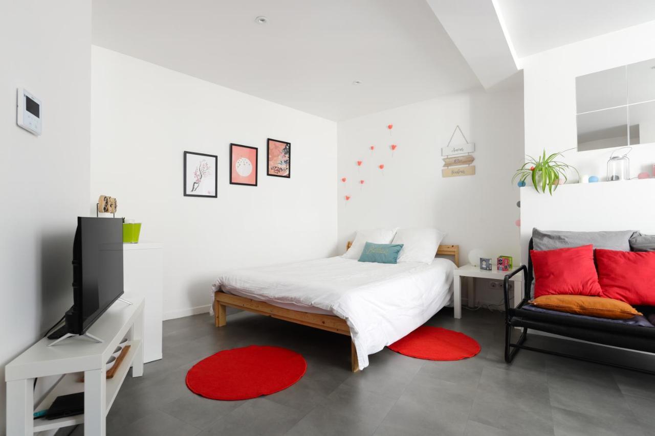 Charmant Studio, Au Coeur De La Ville De Риом Экстерьер фото