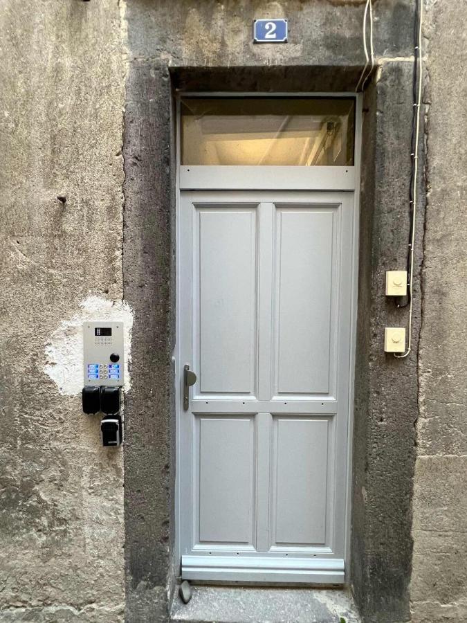 Charmant Studio, Au Coeur De La Ville De Риом Экстерьер фото